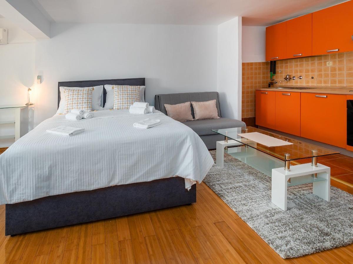 Studio Apartment "Kalina" 550 M From Sea 리예카 외부 사진